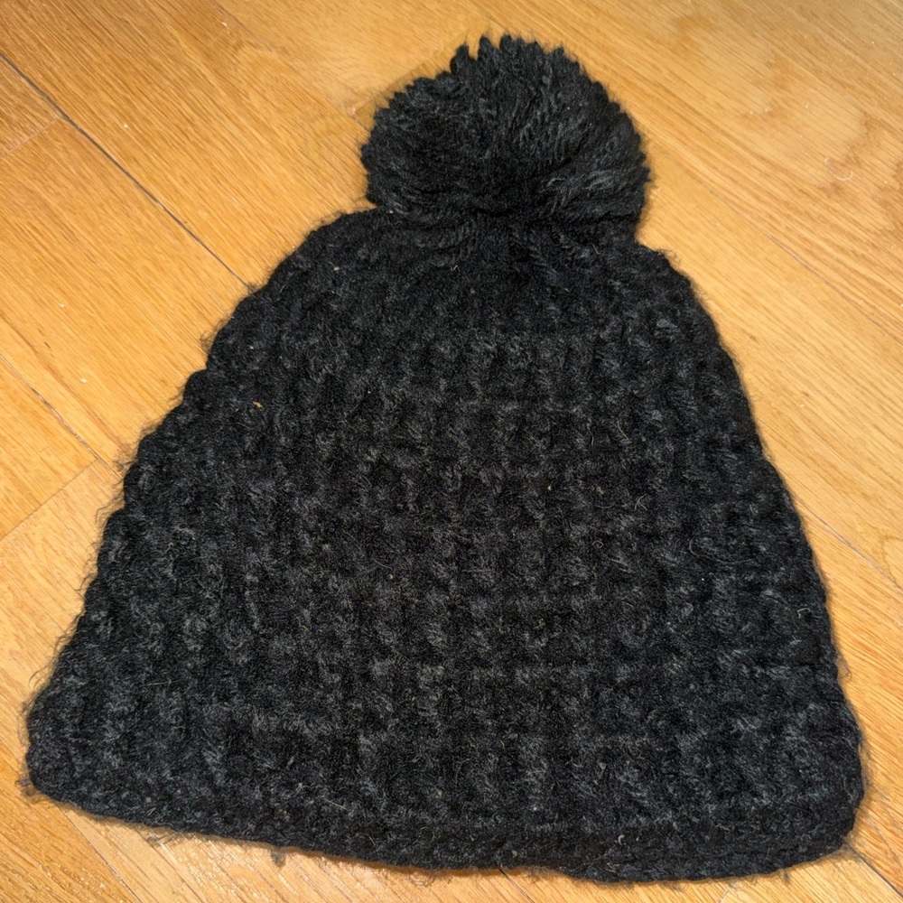 Black Knit Pom Beanie